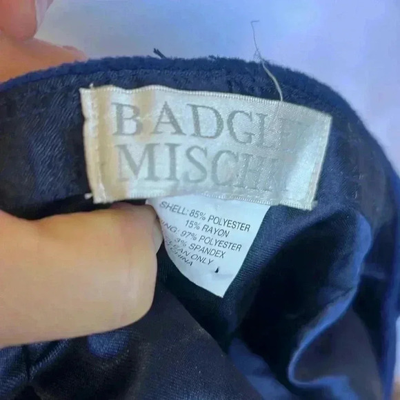 Badgley Mischka saks 5th ave navy  baseballl cap hat with  tortoise detail NWOT - Picture 3 of 3